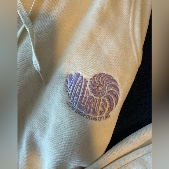 Malibu’s Surf Shop Ivory Sweatpants with Embroidered Purple Nautilus - Picture 2 of 3